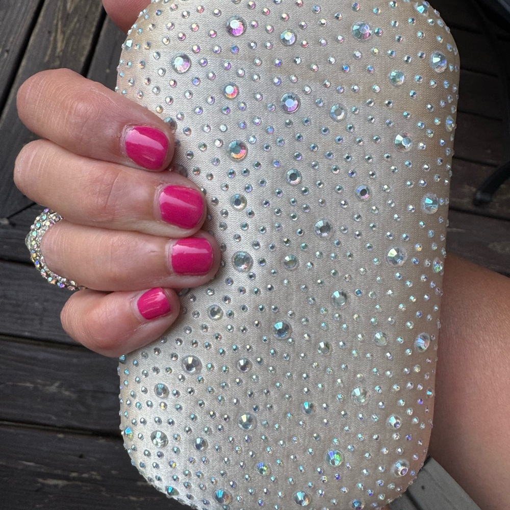 Express Jeweled Finger Ring Clutch
